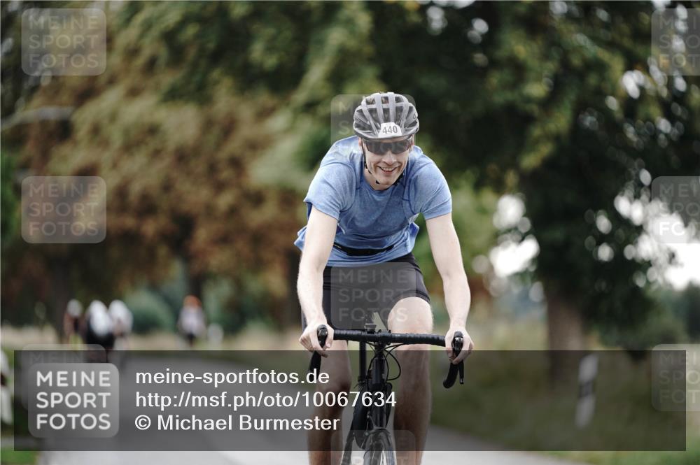 30.08.2026 - Elbe Triathlon Hamburg Michael Burmester http://msf.ph/oto/10067634 30.08.2026 09:18:20 Radfahren 197, 440, 483, 542, 639, 1894 meine-sportfotos.de