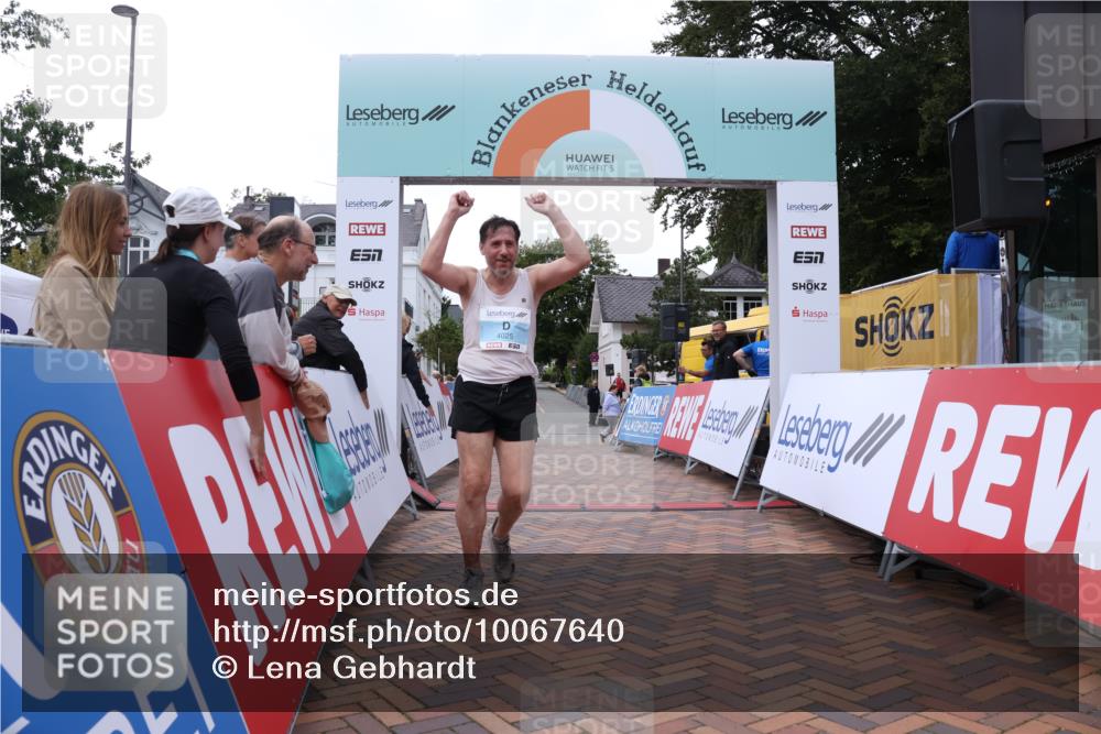 30.08.2026 - Blankeneser Heldenlauf Lena Gebhardt http://msf.ph/oto/10067640 30.08.2026 13:09:27 Ziel 4025 meine-sportfotos.de