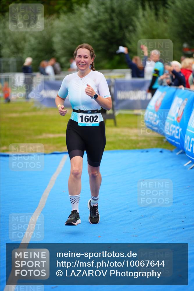 30.08.2026 - Elbe Triathlon Hamburg LAZAROV Photography http://msf.ph/oto/10067644 30.08.2026 12:24:45 Ziel 1602 meine-sportfotos.de