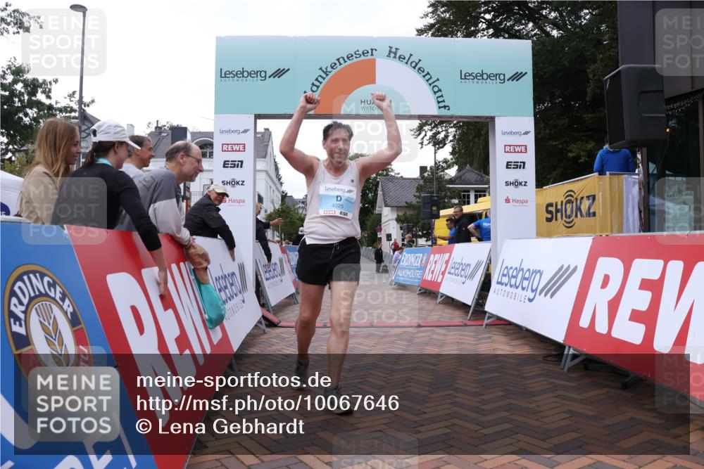 30.08.2026 - Blankeneser Heldenlauf Lena Gebhardt http://msf.ph/oto/10067646 30.08.2026 13:09:28 Ziel 4025 meine-sportfotos.de