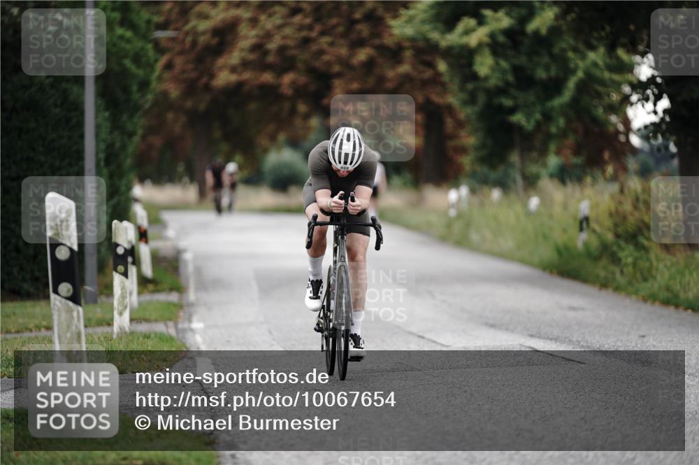 30.08.2026 - Elbe Triathlon Hamburg Michael Burmester http://msf.ph/oto/10067654 30.08.2026 09:18:33 Radfahren 228, 499 meine-sportfotos.de