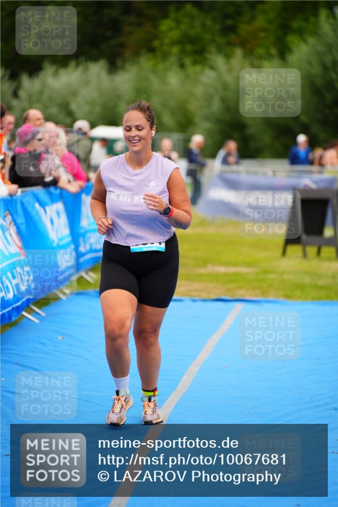 30.08.2026 - Elbe Triathlon Hamburg LAZAROV Photography http://msf.ph/oto/10067681 30.08.2026 12:24:55 Ziel 1571 meine-sportfotos.de