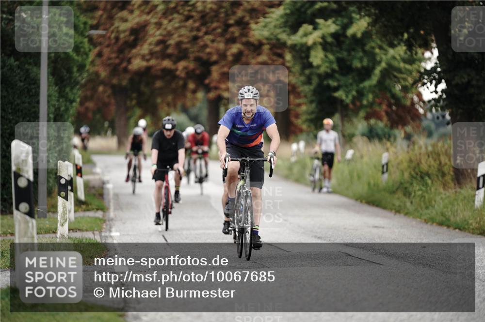 30.08.2026 - Elbe Triathlon Hamburg Michael Burmester http://msf.ph/oto/10067685 30.08.2026 09:18:55 Radfahren 272, 309, 353, 436, 457, 492, 552, 575 meine-sportfotos.de