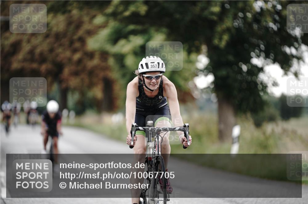 30.08.2026 - Elbe Triathlon Hamburg Michael Burmester http://msf.ph/oto/10067705 30.08.2026 09:19:01 Radfahren 208, 213, 272, 309, 336, 353, 457 meine-sportfotos.de
