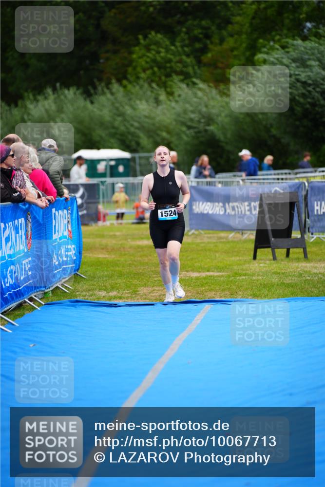 30.08.2026 - Elbe Triathlon Hamburg LAZAROV Photography http://msf.ph/oto/10067713 30.08.2026 12:25:01 Ziel 1524 meine-sportfotos.de
