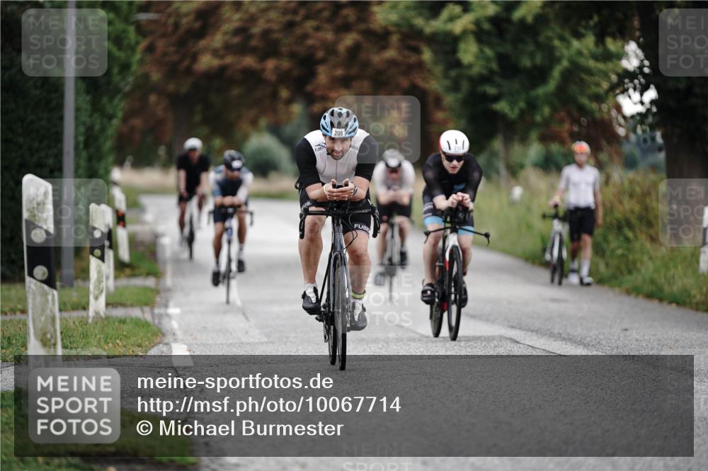 30.08.2026 - Elbe Triathlon Hamburg Michael Burmester http://msf.ph/oto/10067714 30.08.2026 09:19:07 Radfahren 208, 213, 412, 536, 623, 771 meine-sportfotos.de