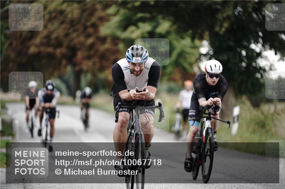 30.08.2026 - Elbe Triathlon Hamburg Michael Burmester http://msf.ph/oto/10067718 30.08.2026 09:19:08 Radfahren 208, 213, 412, 536, 623, 771 meine-sportfotos.de