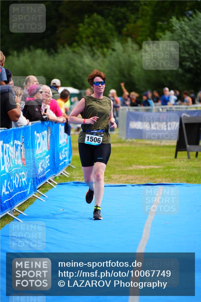30.08.2026 - Elbe Triathlon Hamburg LAZAROV Photography http://msf.ph/oto/10067749 30.08.2026 12:25:26 Ziel 1506 meine-sportfotos.de