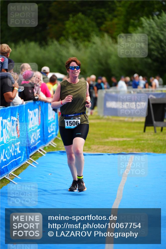 30.08.2026 - Elbe Triathlon Hamburg LAZAROV Photography http://msf.ph/oto/10067754 30.08.2026 12:25:27 Ziel 1506, 1582, 1636 meine-sportfotos.de
