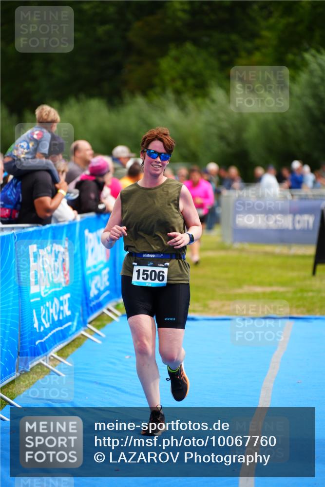 30.08.2026 - Elbe Triathlon Hamburg LAZAROV Photography http://msf.ph/oto/10067760 30.08.2026 12:25:27 Ziel 1506, 1582, 1636 meine-sportfotos.de