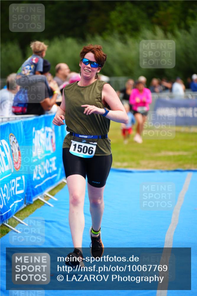 30.08.2026 - Elbe Triathlon Hamburg LAZAROV Photography http://msf.ph/oto/10067769 30.08.2026 12:25:28 Ziel 1506, 1582, 1636 meine-sportfotos.de