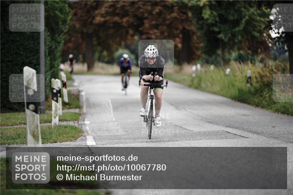 30.08.2026 - Elbe Triathlon Hamburg Michael Burmester http://msf.ph/oto/10067780 30.08.2026 09:19:56 Radfahren 381, 421 meine-sportfotos.de