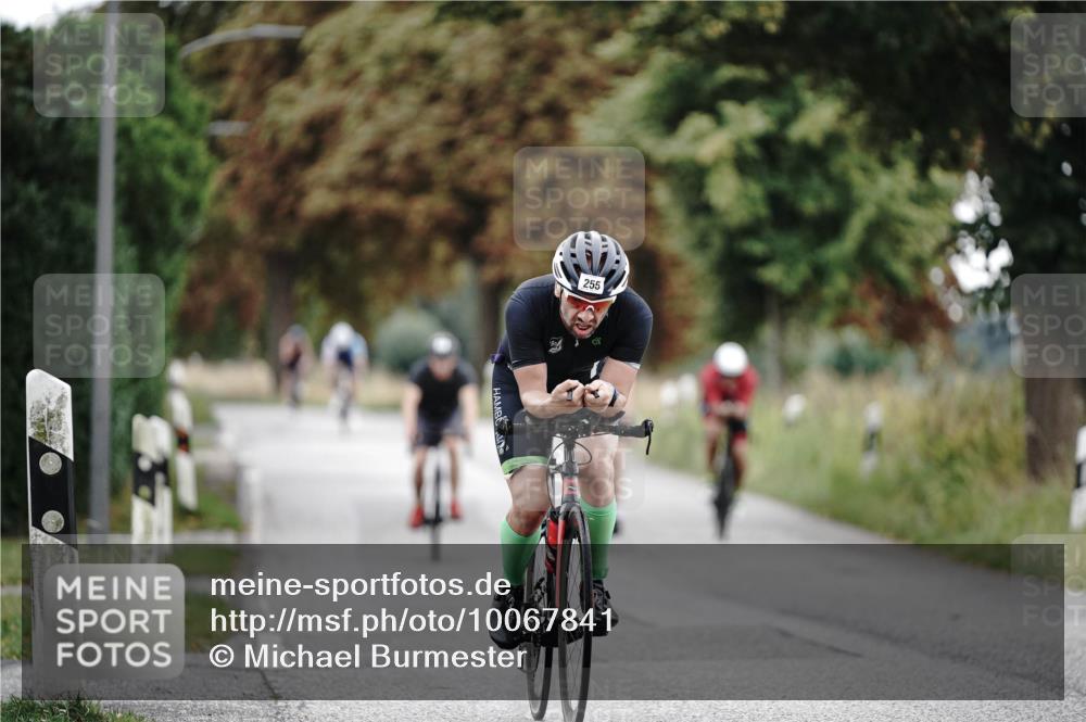 30.08.2026 - Elbe Triathlon Hamburg Michael Burmester http://msf.ph/oto/10067841 30.08.2026 09:25:56 Radfahren 255, 314, 581, 607 meine-sportfotos.de