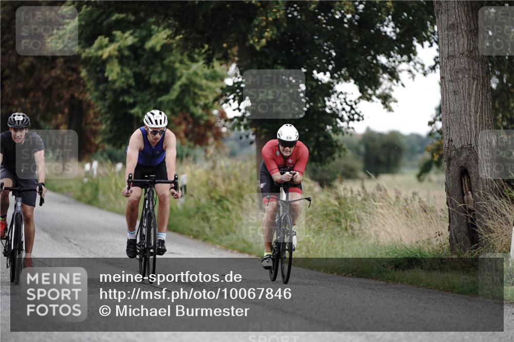 30.08.2026 - Elbe Triathlon Hamburg Michael Burmester http://msf.ph/oto/10067846 30.08.2026 09:25:58 Radfahren 255, 314, 409, 581, 607 meine-sportfotos.de