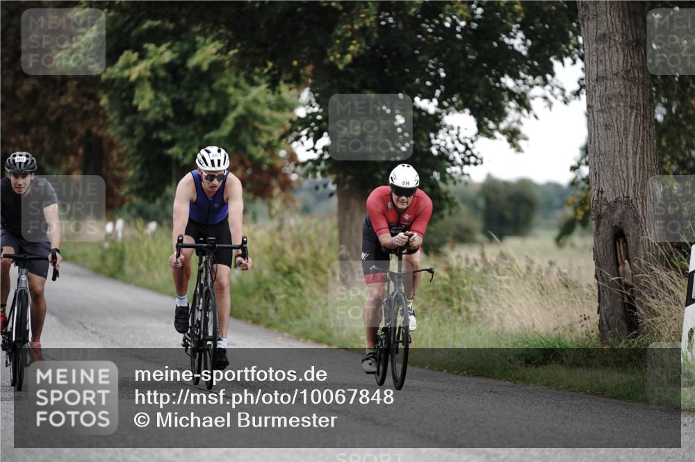 30.08.2026 - Elbe Triathlon Hamburg Michael Burmester http://msf.ph/oto/10067848 30.08.2026 09:25:58 Radfahren 255, 314, 409, 581, 607 meine-sportfotos.de