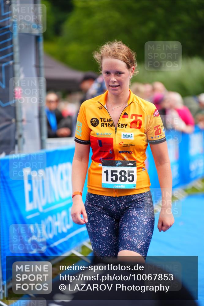 30.08.2026 - Elbe Triathlon Hamburg LAZAROV Photography http://msf.ph/oto/10067853 30.08.2026 12:25:40 Ziel 1585 meine-sportfotos.de