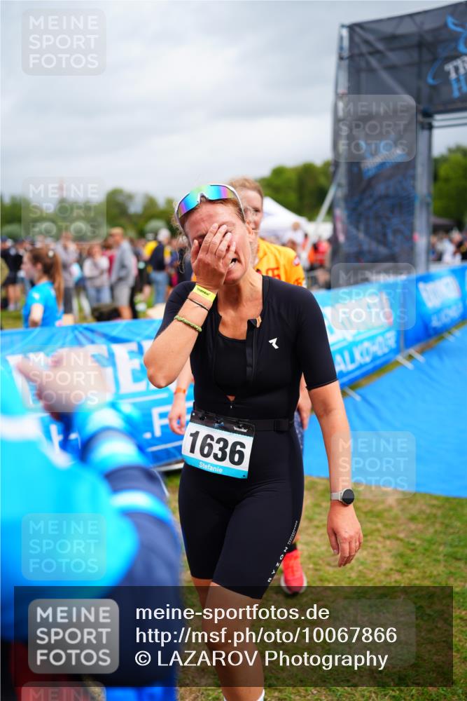 30.08.2026 - Elbe Triathlon Hamburg LAZAROV Photography http://msf.ph/oto/10067866 30.08.2026 12:25:44 Ziel  meine-sportfotos.de