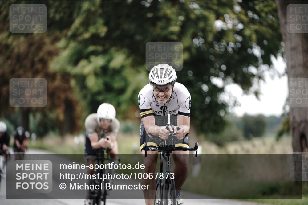 30.08.2026 - Elbe Triathlon Hamburg Michael Burmester http://msf.ph/oto/10067873 30.08.2026 09:26:12 Radfahren 210, 222, 271, 295, 298, 385, 504, 585 meine-sportfotos.de