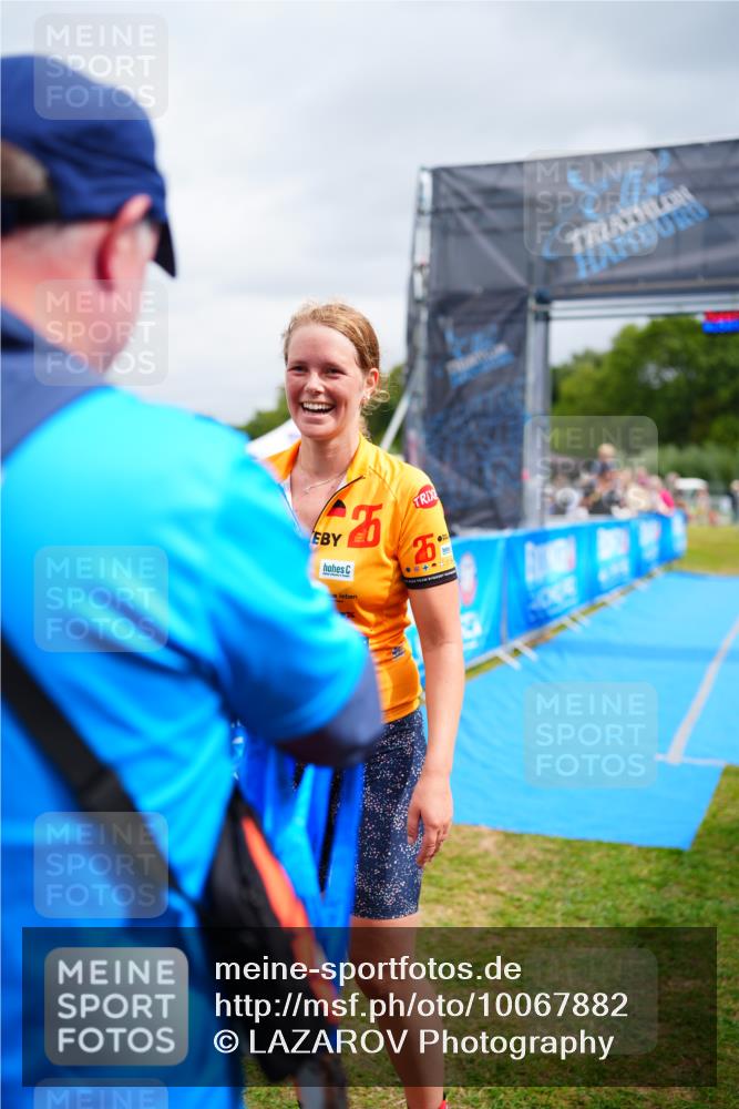 30.08.2026 - Elbe Triathlon Hamburg LAZAROV Photography http://msf.ph/oto/10067882 30.08.2026 12:25:48 Ziel  meine-sportfotos.de