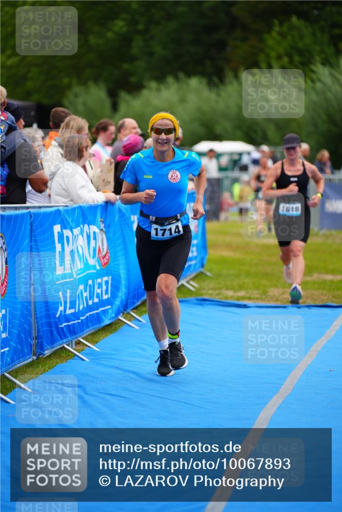 30.08.2026 - Elbe Triathlon Hamburg LAZAROV Photography http://msf.ph/oto/10067893 30.08.2026 12:25:59 Ziel 1618, 1714 meine-sportfotos.de