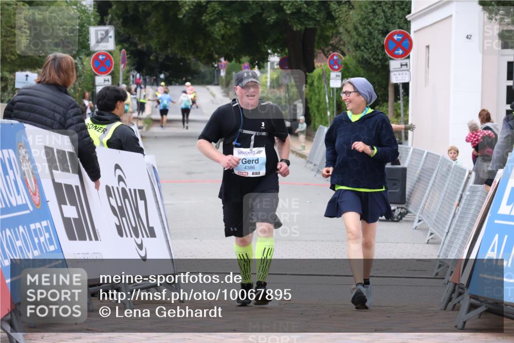 30.08.2026 - Blankeneser Heldenlauf Lena Gebhardt http://msf.ph/oto/10067895 30.08.2026 13:22:46 Ziel  meine-sportfotos.de