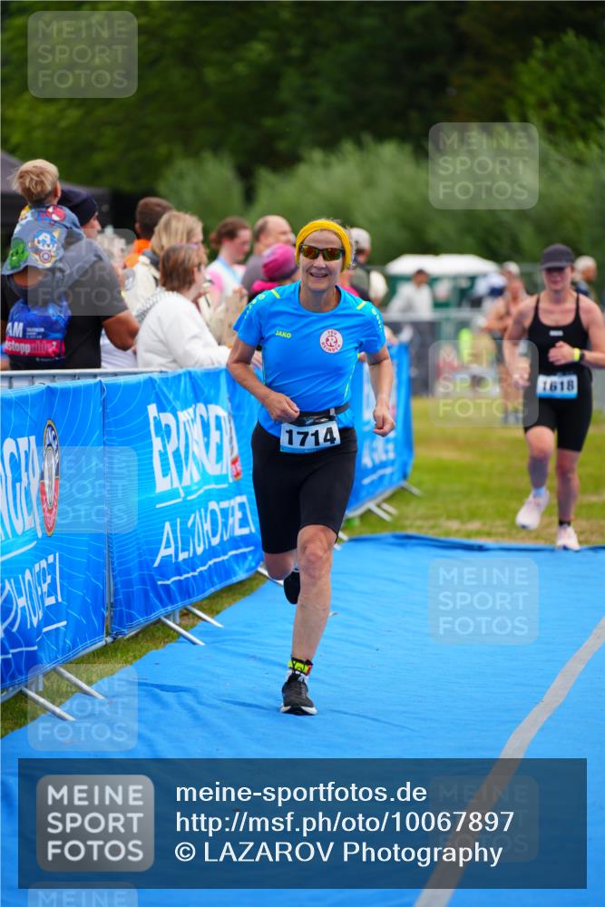 30.08.2026 - Elbe Triathlon Hamburg LAZAROV Photography http://msf.ph/oto/10067897 30.08.2026 12:25:59 Ziel 1618, 1714 meine-sportfotos.de