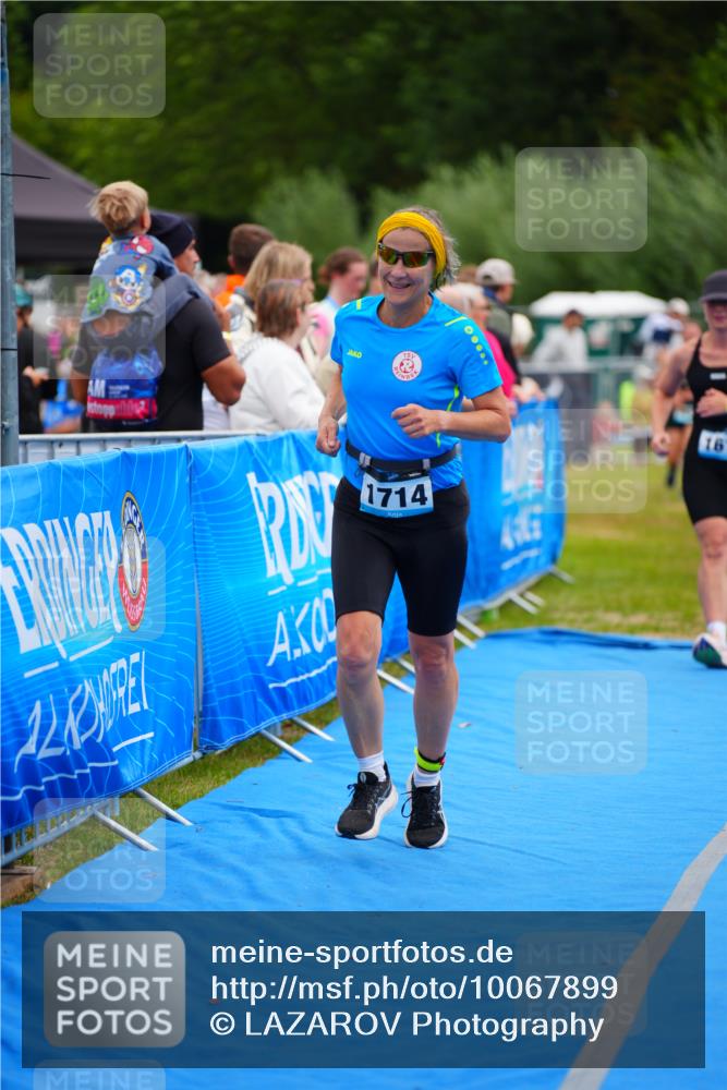 30.08.2026 - Elbe Triathlon Hamburg LAZAROV Photography http://msf.ph/oto/10067899 30.08.2026 12:25:59 Ziel 1618, 1714 meine-sportfotos.de