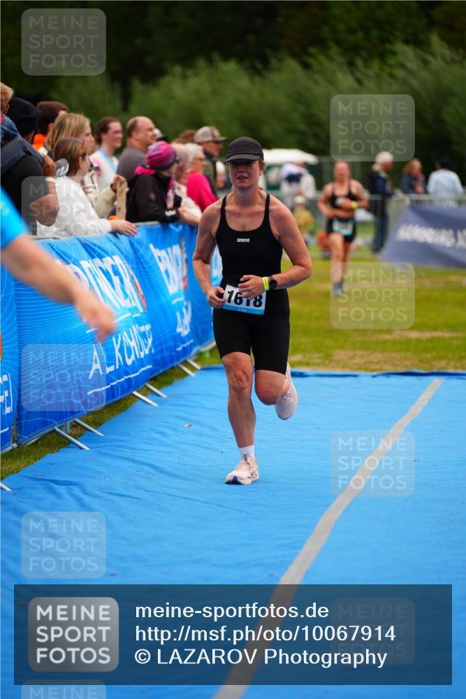 30.08.2026 - Elbe Triathlon Hamburg LAZAROV Photography http://msf.ph/oto/10067914 30.08.2026 12:26:01 Ziel 1618, 1714 meine-sportfotos.de