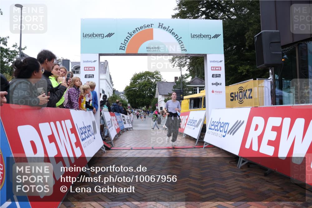 30.08.2026 - Blankeneser Heldenlauf Lena Gebhardt http://msf.ph/oto/10067956 30.08.2026 10:00:19 Ziel 1678 meine-sportfotos.de