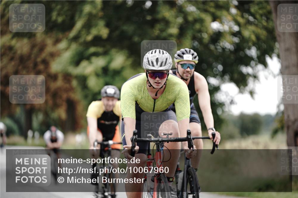 30.08.2026 - Elbe Triathlon Hamburg Michael Burmester http://msf.ph/oto/10067960 30.08.2026 09:26:56 Radfahren 229, 245, 310, 318, 328, 359, 503, 580, 595, 596, 626, 676 meine-sportfotos.de