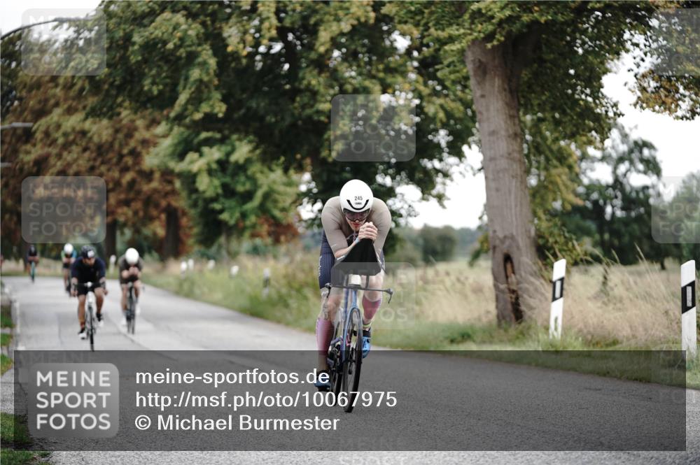 30.08.2026 - Elbe Triathlon Hamburg Michael Burmester http://msf.ph/oto/10067975 30.08.2026 09:27:03 Radfahren 202, 245, 251, 626, 635 meine-sportfotos.de