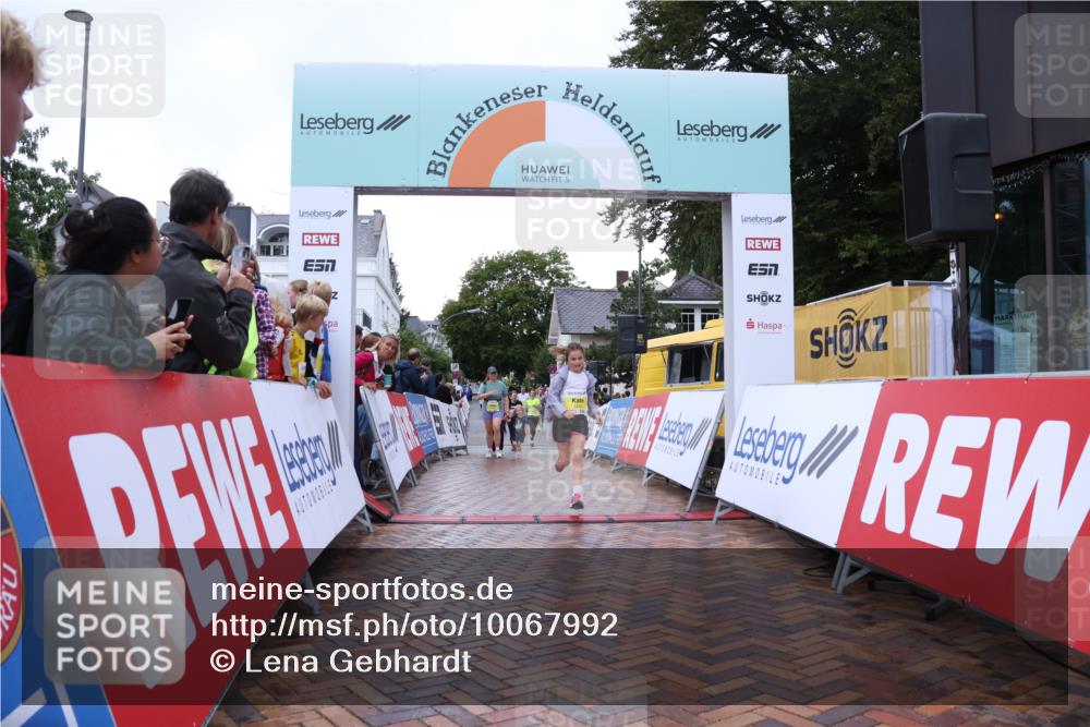 30.08.2026 - Blankeneser Heldenlauf Lena Gebhardt http://msf.ph/oto/10067992 30.08.2026 10:00:30 Ziel 1434 meine-sportfotos.de
