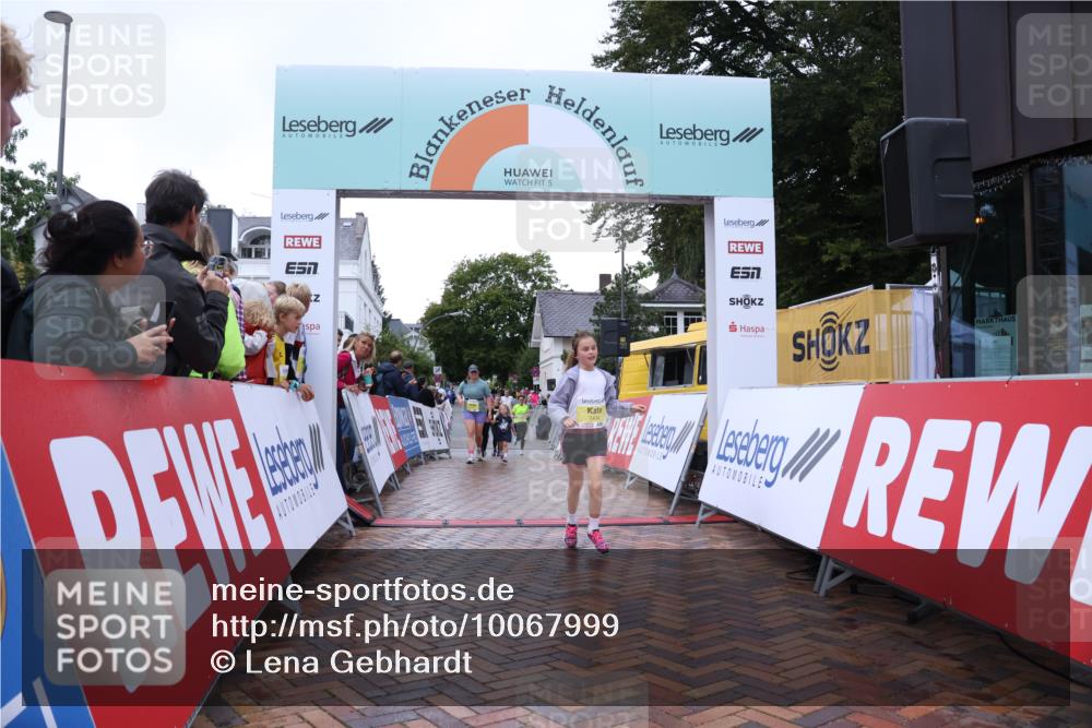 30.08.2026 - Blankeneser Heldenlauf Lena Gebhardt http://msf.ph/oto/10067999 30.08.2026 10:00:31 Ziel 1074, 1434 meine-sportfotos.de