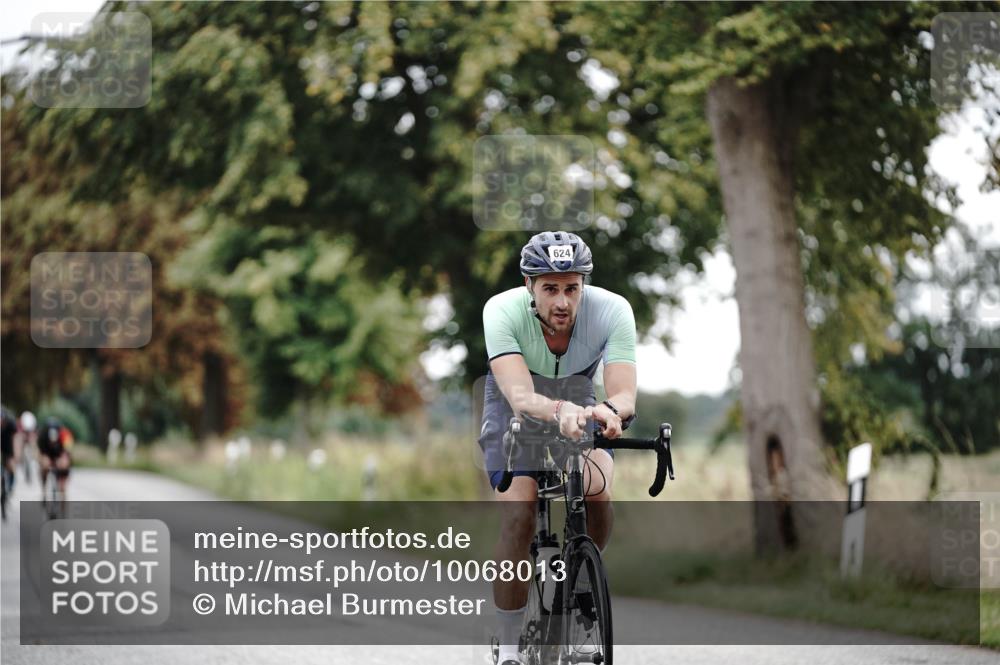 30.08.2026 - Elbe Triathlon Hamburg Michael Burmester http://msf.ph/oto/10068013 30.08.2026 09:27:22 Radfahren 324, 468, 526, 556, 624 meine-sportfotos.de