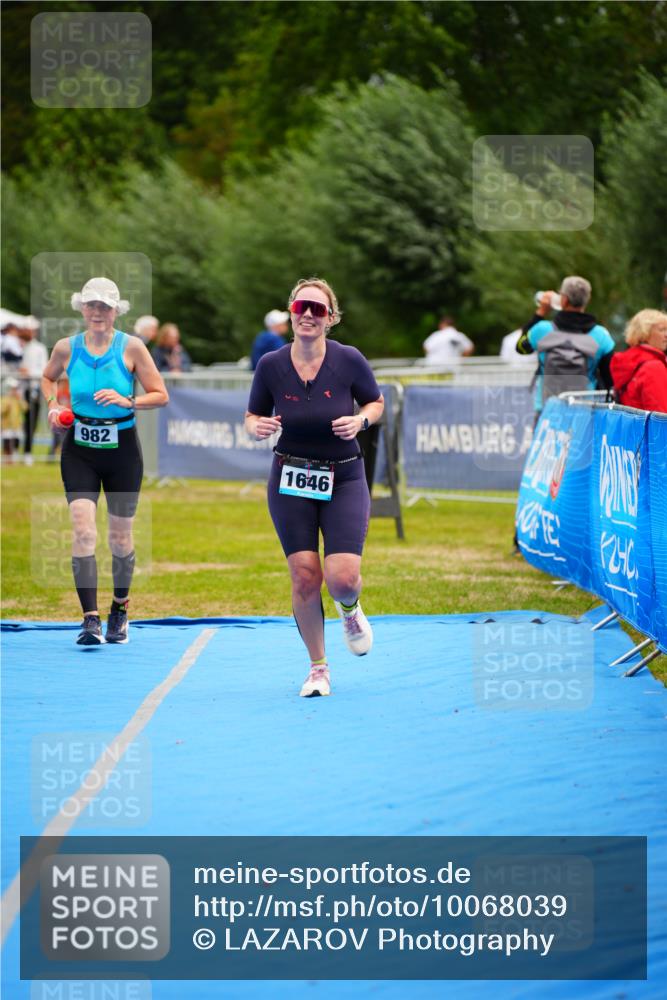 30.08.2026 - Elbe Triathlon Hamburg LAZAROV Photography http://msf.ph/oto/10068039 30.08.2026 12:26:34 Ziel 982, 1646 meine-sportfotos.de