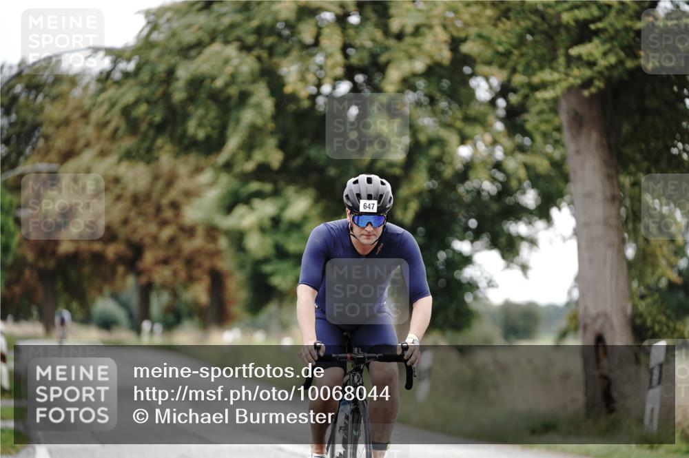 30.08.2026 - Elbe Triathlon Hamburg Michael Burmester http://msf.ph/oto/10068044 30.08.2026 09:27:40 Radfahren 613, 647 meine-sportfotos.de