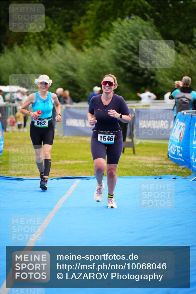 30.08.2026 - Elbe Triathlon Hamburg LAZAROV Photography http://msf.ph/oto/10068046 30.08.2026 12:26:35 Ziel 982, 1646 meine-sportfotos.de