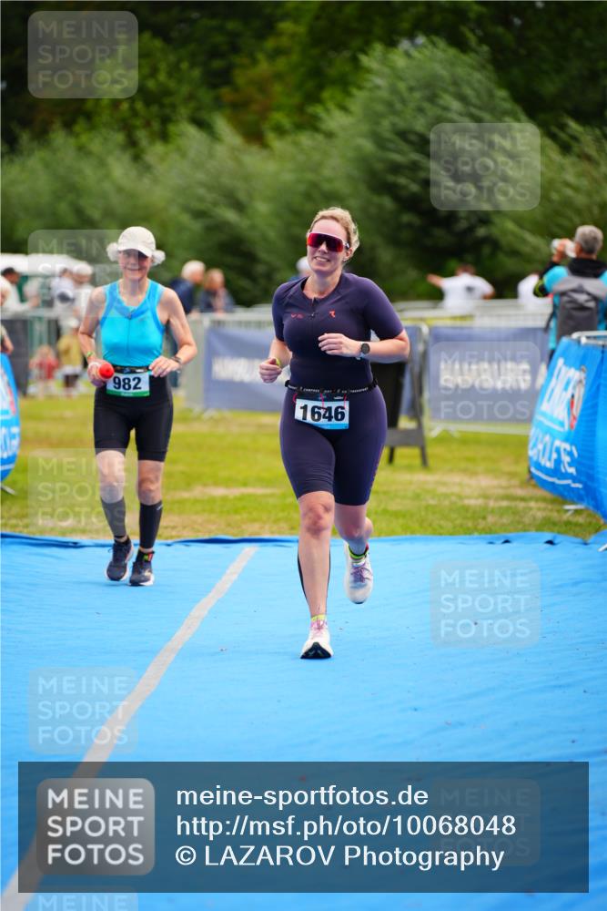 30.08.2026 - Elbe Triathlon Hamburg LAZAROV Photography http://msf.ph/oto/10068048 30.08.2026 12:26:35 Ziel 982, 1646 meine-sportfotos.de