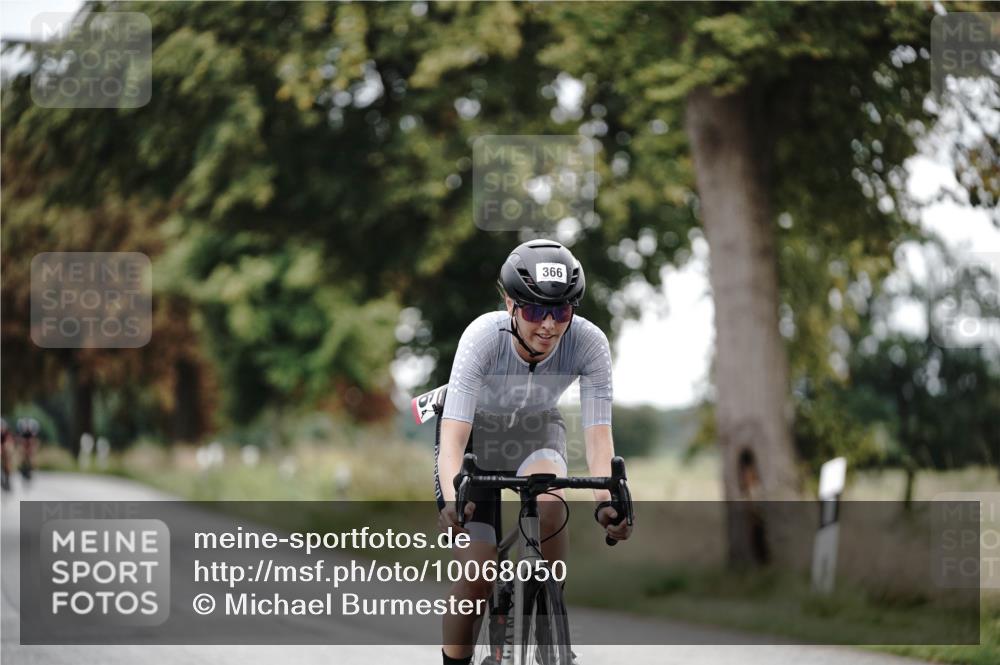 30.08.2026 - Elbe Triathlon Hamburg Michael Burmester http://msf.ph/oto/10068050 30.08.2026 09:27:51 Radfahren 275, 340, 366, 475, 618 meine-sportfotos.de