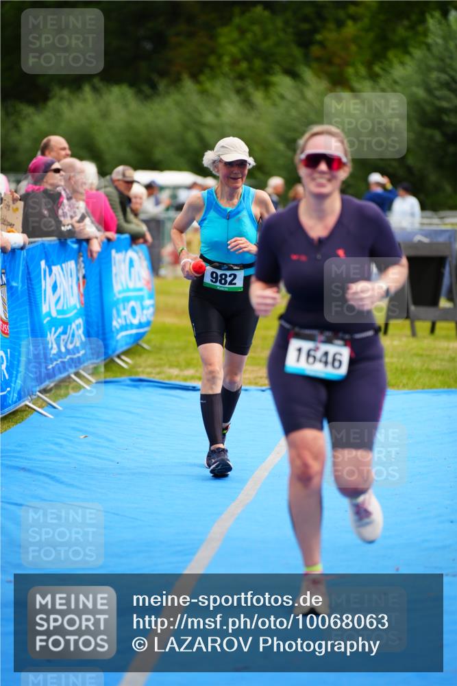 30.08.2026 - Elbe Triathlon Hamburg LAZAROV Photography http://msf.ph/oto/10068063 30.08.2026 12:26:37 Ziel 982, 1646 meine-sportfotos.de
