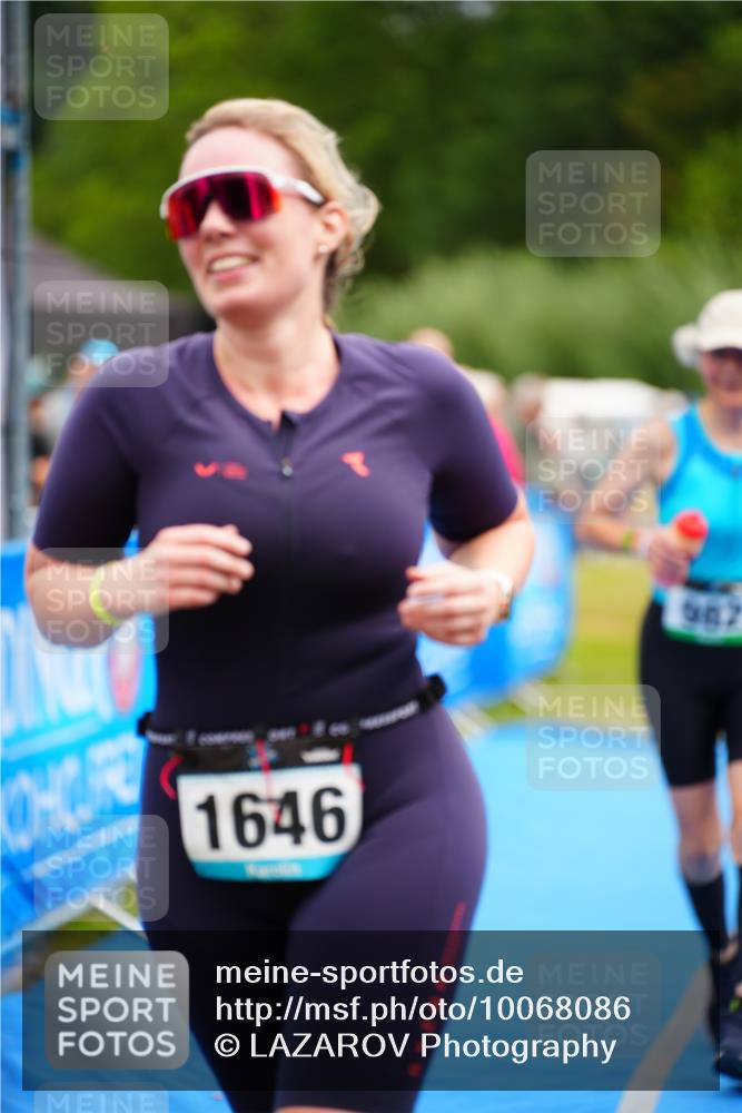 30.08.2026 - Elbe Triathlon Hamburg LAZAROV Photography http://msf.ph/oto/10068086 30.08.2026 12:26:38 Ziel 982, 1646 meine-sportfotos.de