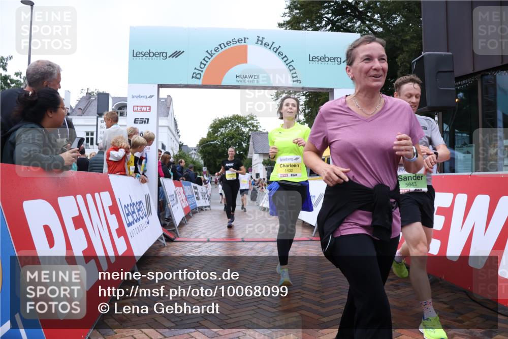 30.08.2026 - Blankeneser Heldenlauf Lena Gebhardt http://msf.ph/oto/10068099 30.08.2026 10:00:37 Ziel 1074, 1432, 1434, 1436, 1679, 5643 meine-sportfotos.de