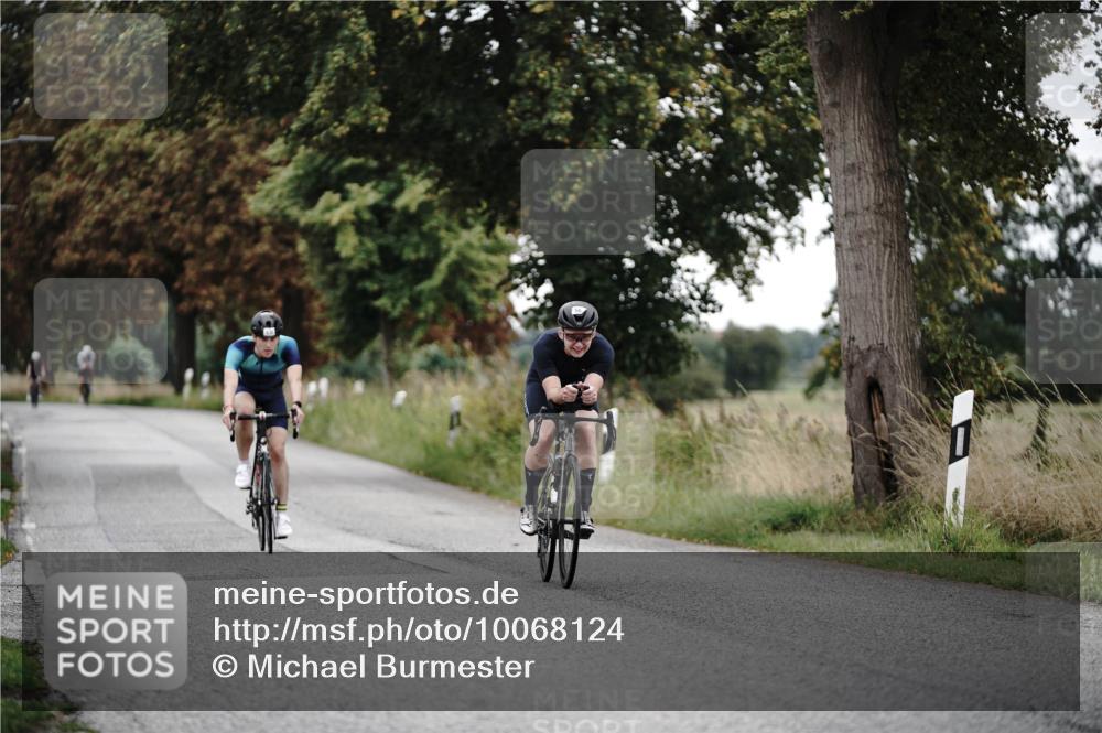 30.08.2026 - Elbe Triathlon Hamburg Michael Burmester http://msf.ph/oto/10068124 30.08.2026 09:28:25 Radfahren 563, 638 meine-sportfotos.de