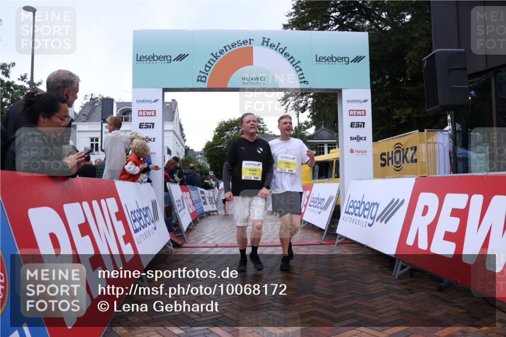 30.08.2026 - Blankeneser Heldenlauf Lena Gebhardt http://msf.ph/oto/10068172 30.08.2026 10:00:43 Ziel 1074, 1432, 1436, 1679, 1708, 1709, 5643 meine-sportfotos.de