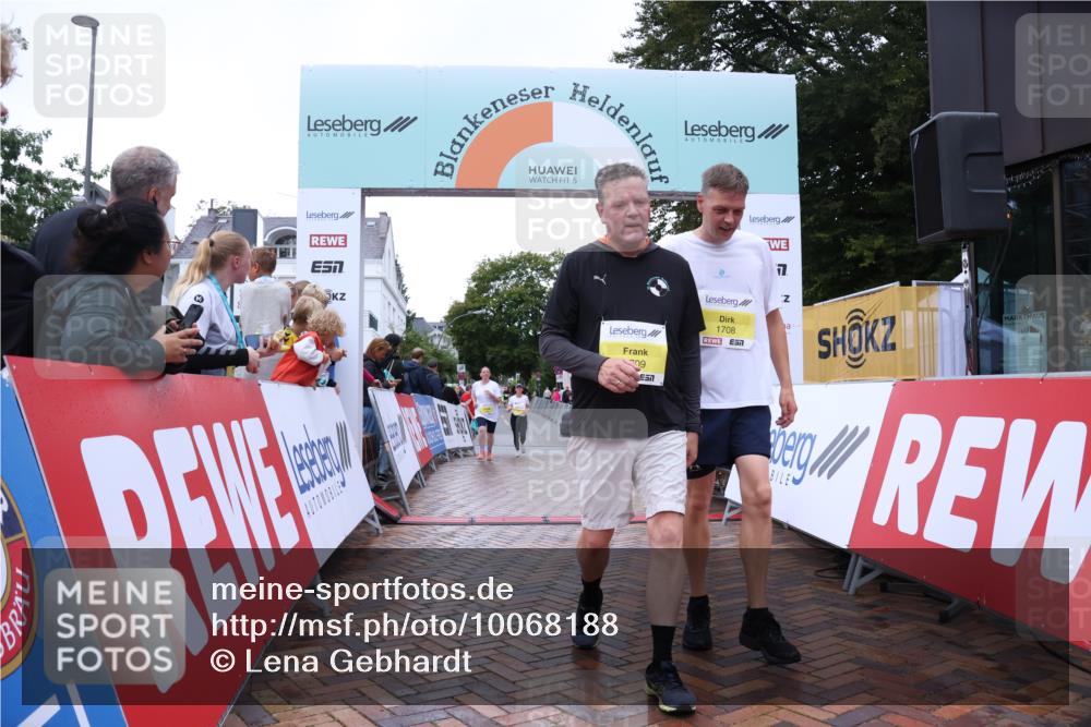 30.08.2026 - Blankeneser Heldenlauf Lena Gebhardt http://msf.ph/oto/10068188 30.08.2026 10:00:44 Ziel 1432, 1436, 1679, 1694, 1708, 1709, 5643 meine-sportfotos.de