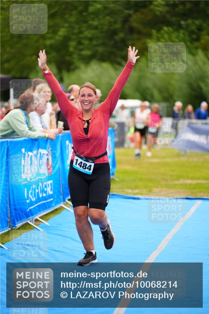 30.08.2026 - Elbe Triathlon Hamburg LAZAROV Photography http://msf.ph/oto/10068214 30.08.2026 12:27:10 Ziel 904, 1484 meine-sportfotos.de