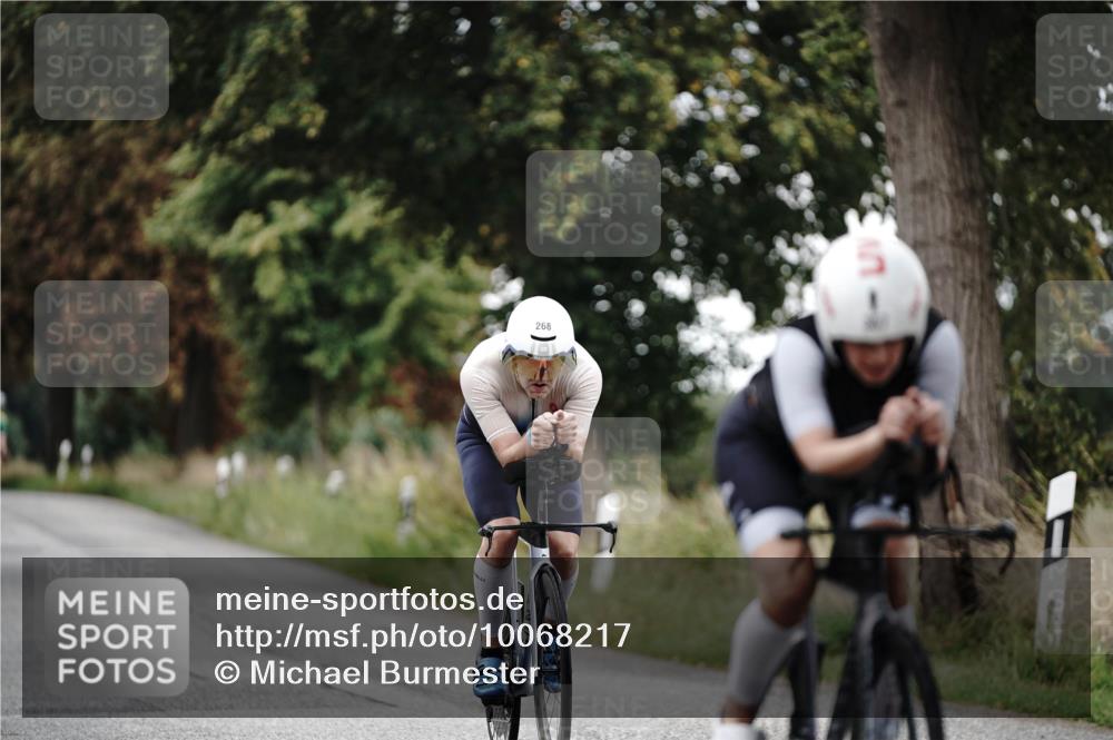 30.08.2026 - Elbe Triathlon Hamburg Michael Burmester http://msf.ph/oto/10068217 30.08.2026 09:29:28 Radfahren 268, 348, 367, 393, 395, 430, 532, 722 meine-sportfotos.de
