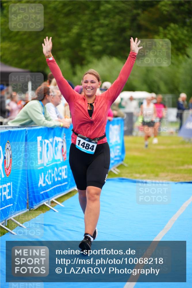 30.08.2026 - Elbe Triathlon Hamburg LAZAROV Photography http://msf.ph/oto/10068218 30.08.2026 12:27:10 Ziel 904, 1484 meine-sportfotos.de