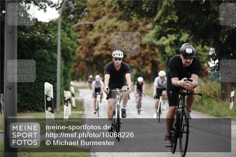 30.08.2026 - Elbe Triathlon Hamburg Michael Burmester http://msf.ph/oto/10068226 30.08.2026 09:29:33 Radfahren 393, 395, 430, 532, 702, 722, 750 meine-sportfotos.de