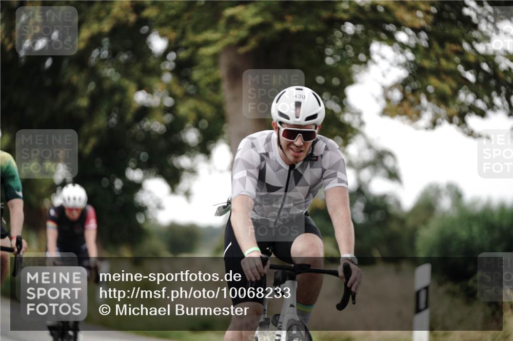 30.08.2026 - Elbe Triathlon Hamburg Michael Burmester http://msf.ph/oto/10068233 30.08.2026 09:29:35 Radfahren 393, 395, 430, 532, 702, 722, 750 meine-sportfotos.de